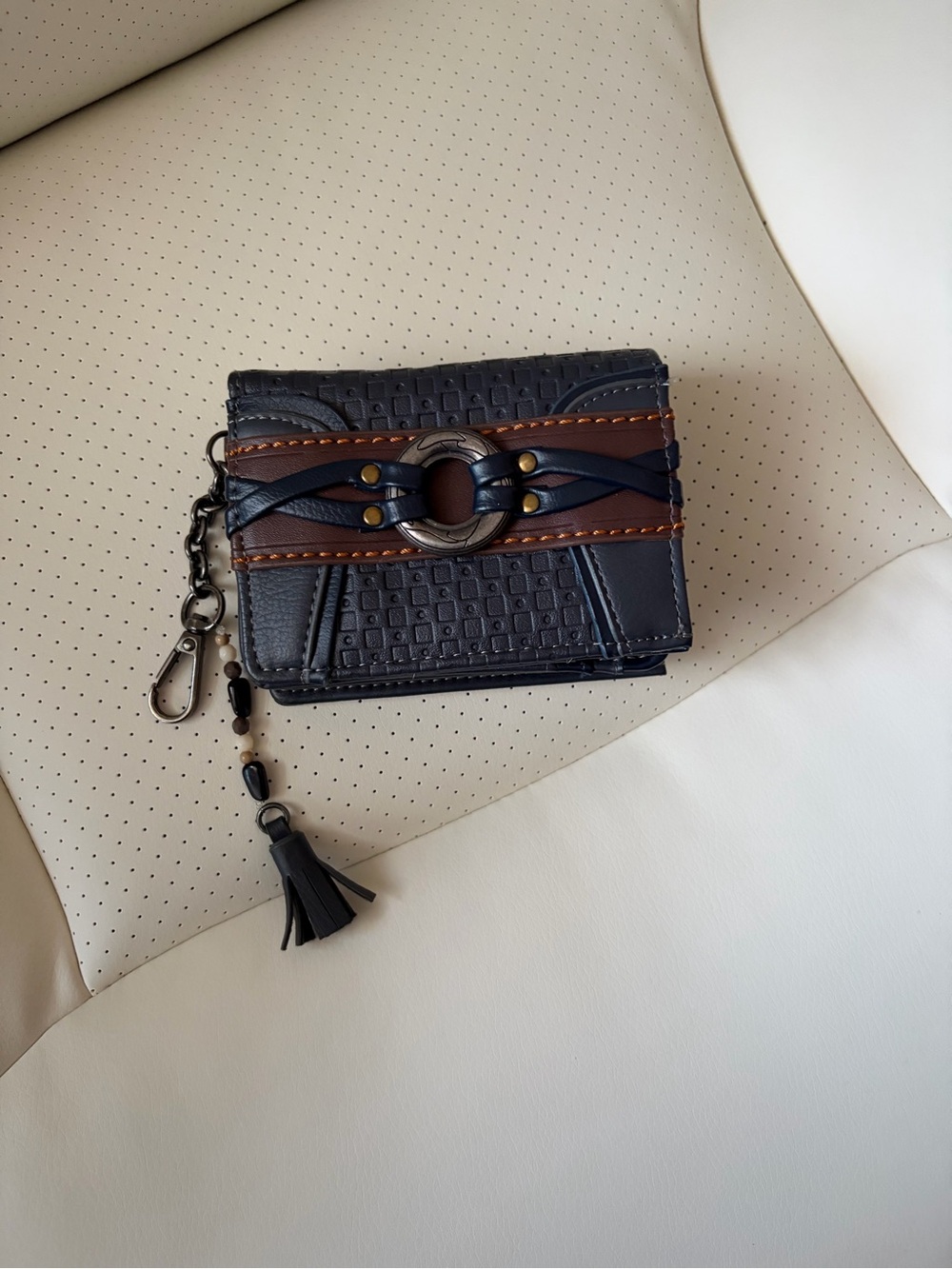 Her Universe exclusive Star Wars Ahsoka Tano wallet - like new!